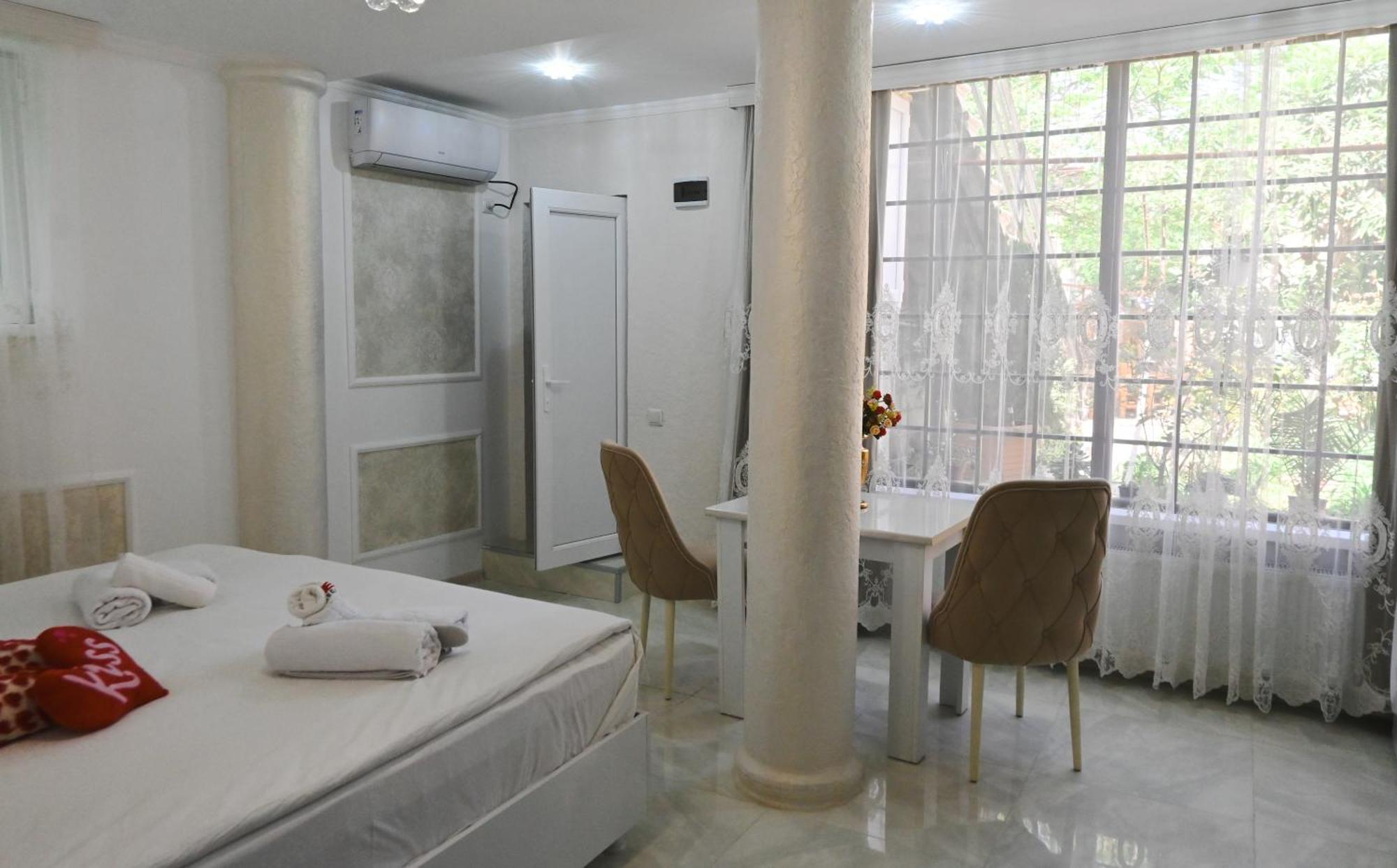 Jerusalem Merkaz Hotel Кутаїсі Екстер'єр фото