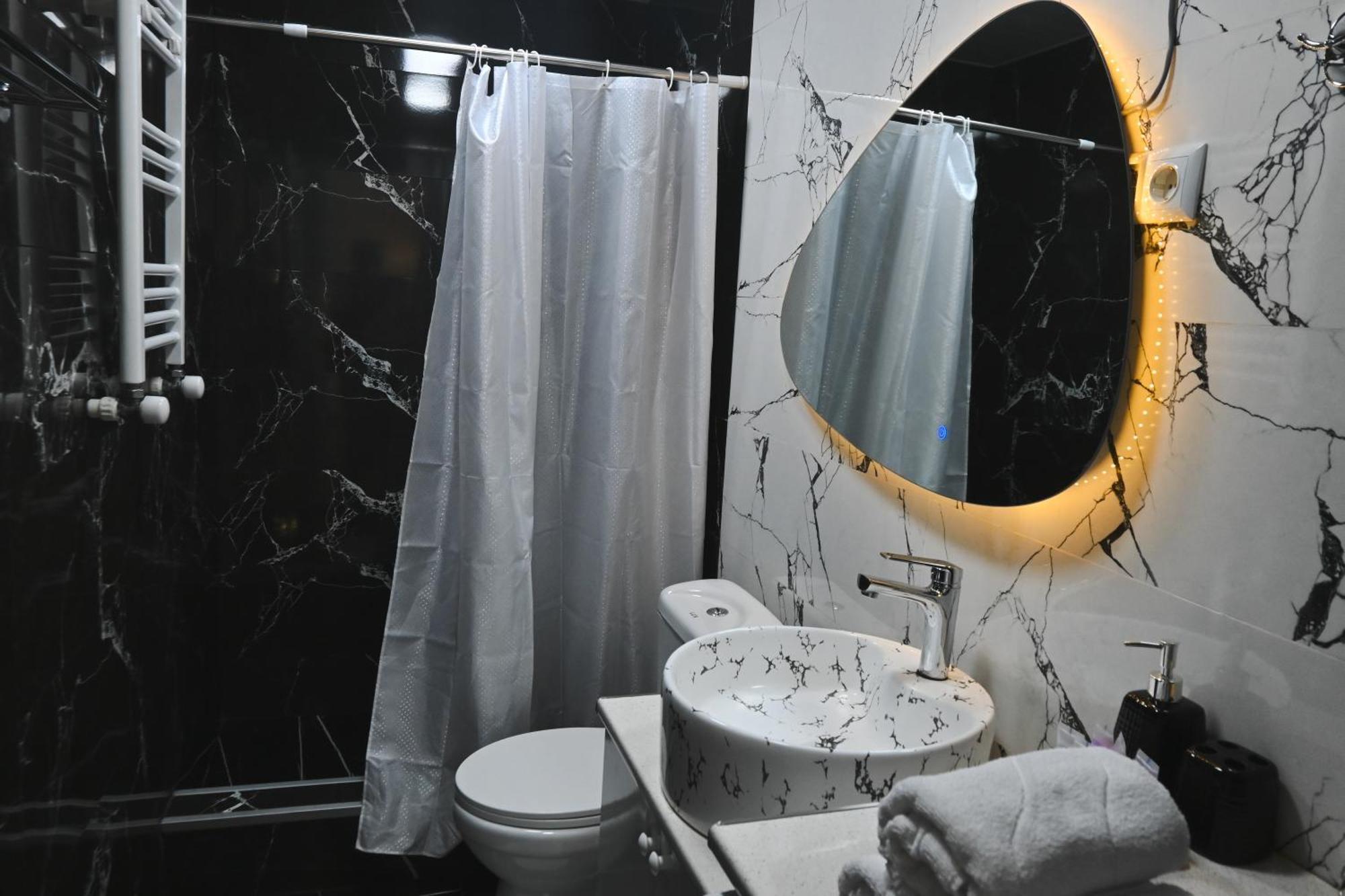 Jerusalem Merkaz Hotel Кутаїсі Екстер'єр фото