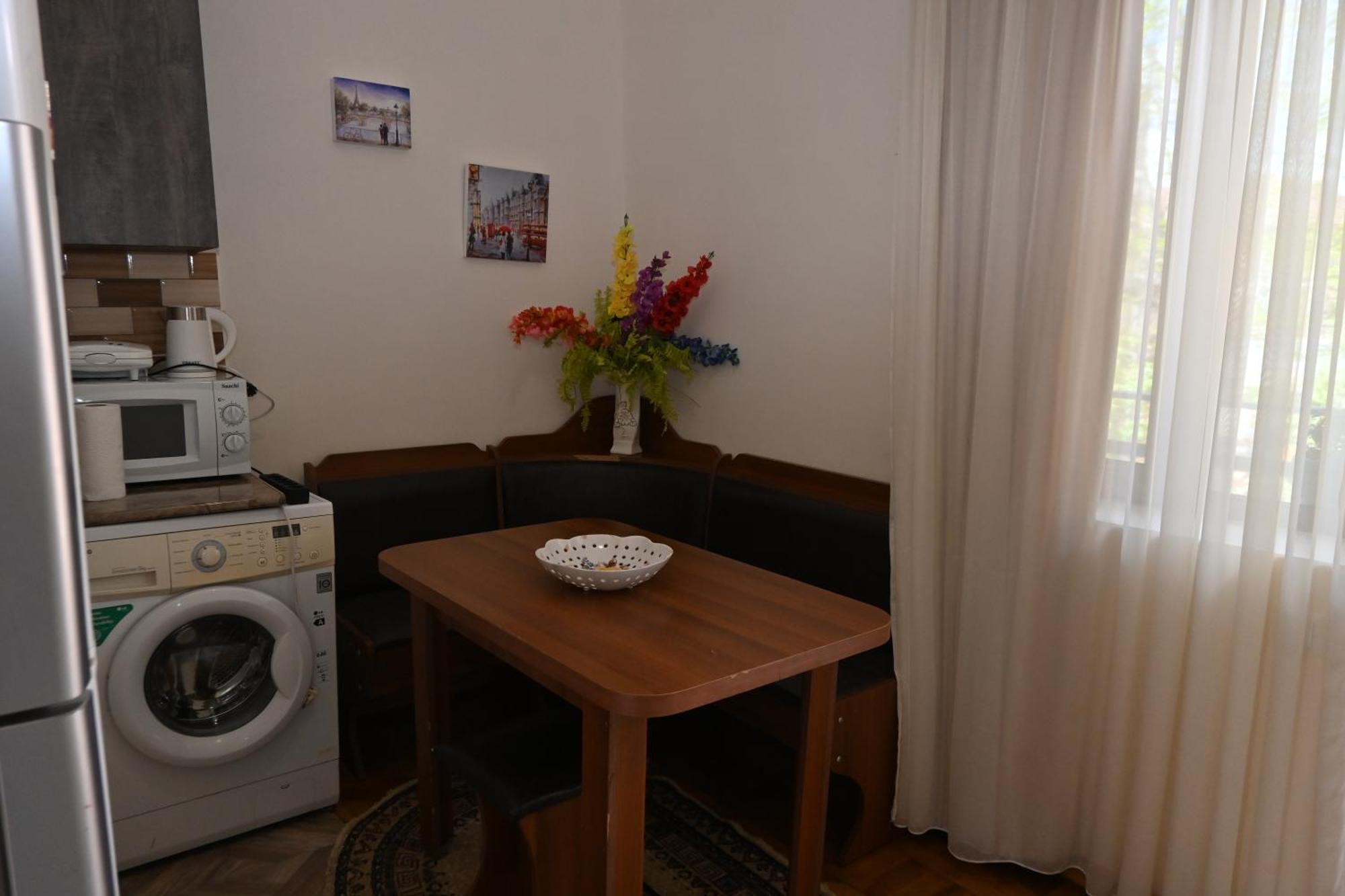 Jerusalem Merkaz Hotel Кутаїсі Екстер'єр фото