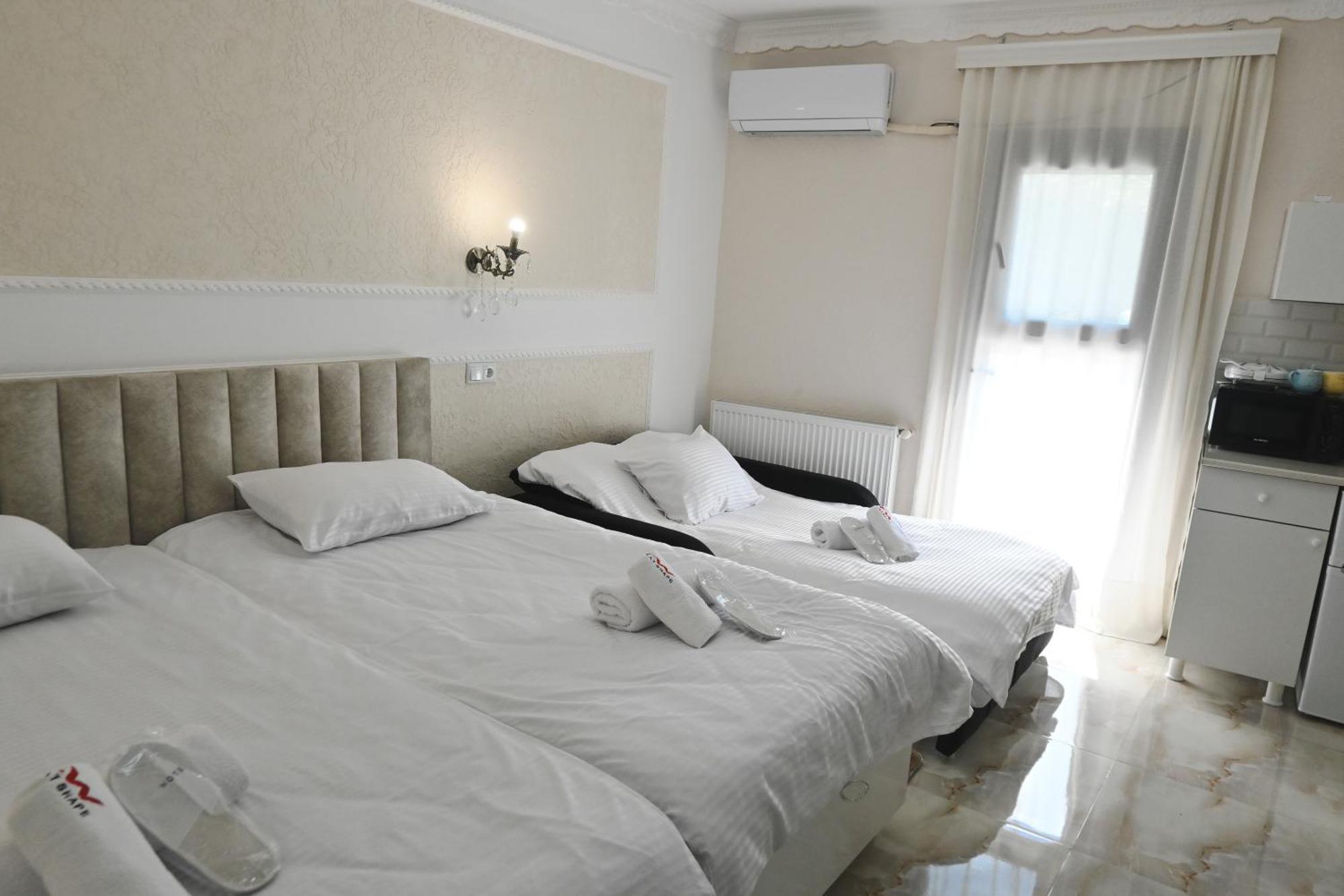 Jerusalem Merkaz Hotel Кутаїсі Екстер'єр фото