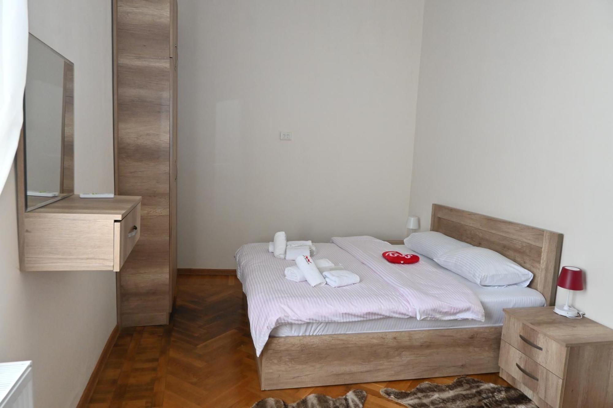 Jerusalem Merkaz Hotel Кутаїсі Екстер'єр фото